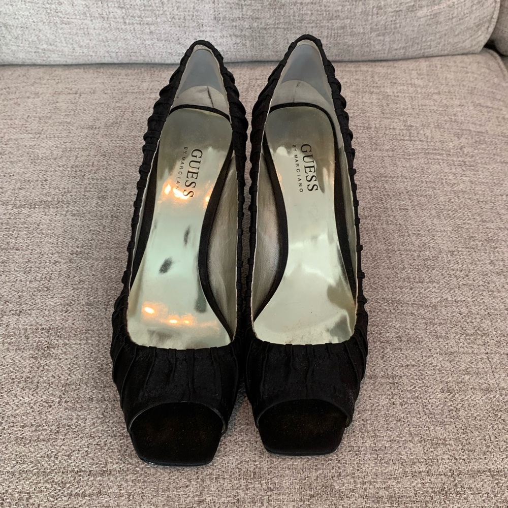 GUESS Black Satin Pumps Size 8